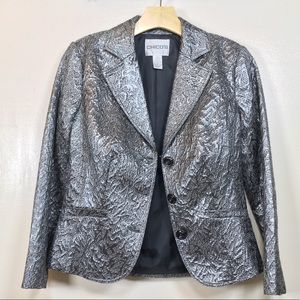 Chico’s very cute silver textured blazer. Size 0